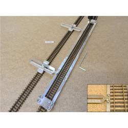 Šablona rovná pro pokládku flexi kolejí PECO-N,délka 300mm,1ks, N/PE/L300/C1 + 2 nastavitelné spojky